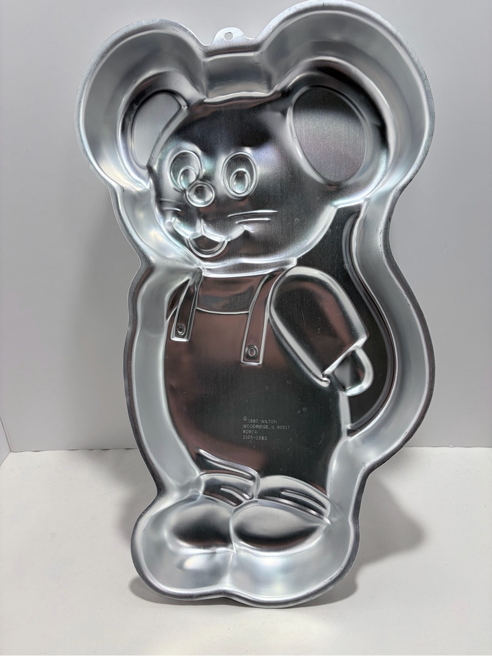 Wilton “ Little Mouse” Aluminum Cake Pan